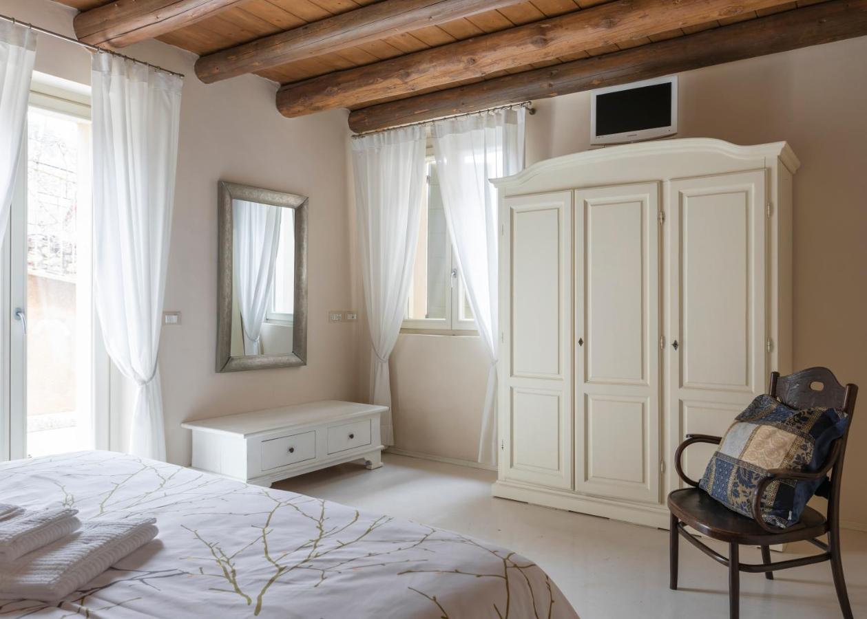 Corte Dei Soavi Suites - Apartments Soave  Exterior photo
